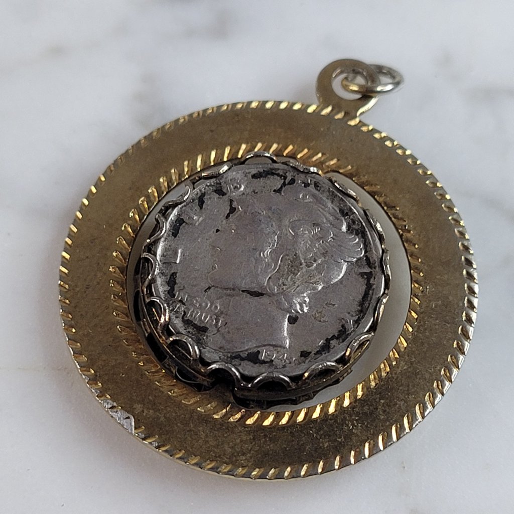 Womens Vintage Estate Silver Mercury Roosevelt Dime Coin Pendant 127g E6387